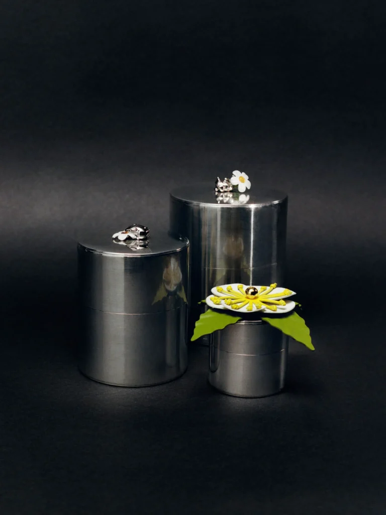 LOEWE apresenta exposição 'LOEWE TEAPOTS' no Salone del Mobile 2025