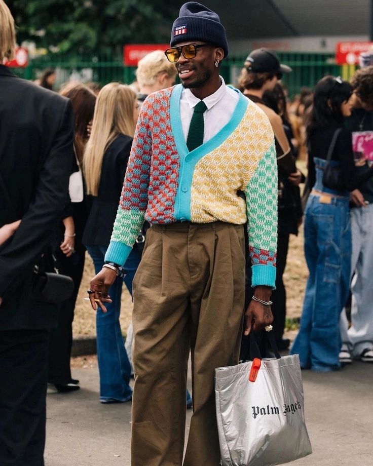 Gravata no streetstyle: o acessório chegou às ruas da moda masculina