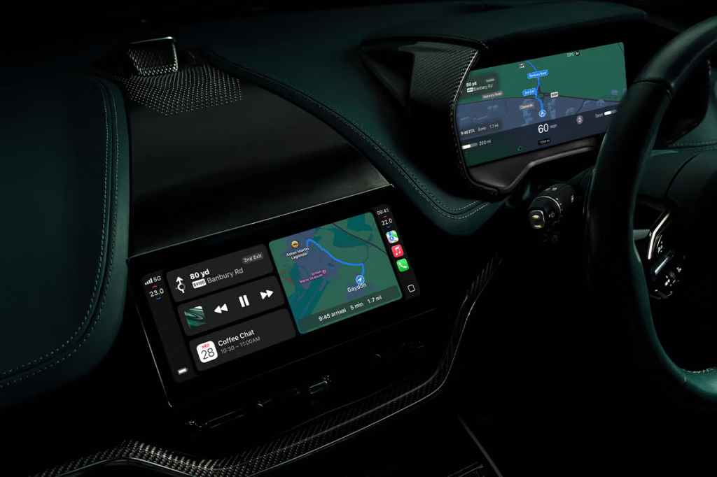 Apple lança CarPlay Ultra em parceria com a Aston Martin