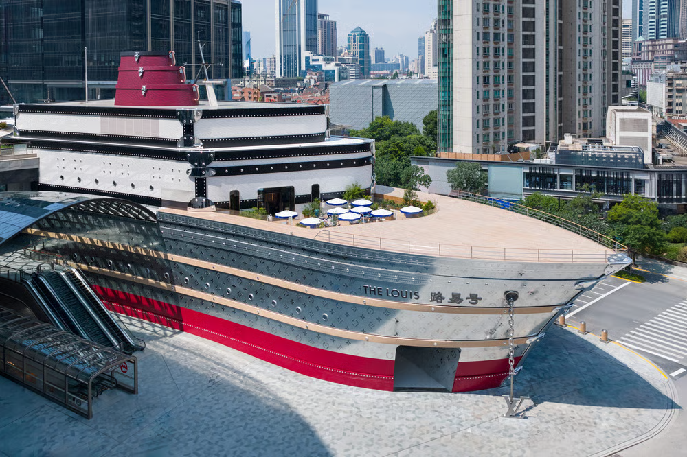 Louis Vuitton inaugura "The Louis" em Xangai com experiência imersiva
