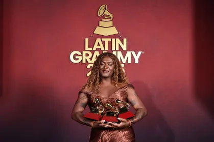 Grammy Latino 2025: Liniker vence 3 prêmios e Brasil brilha em noite histórica