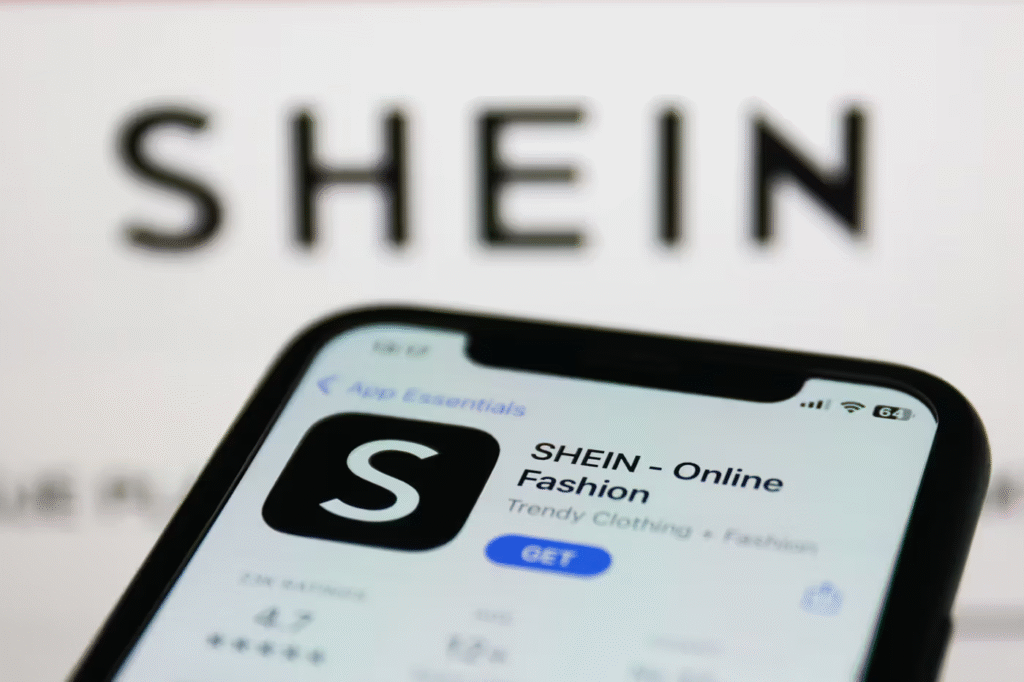 Clarks anuncia parceria com a Shein e amplia sua presença digital