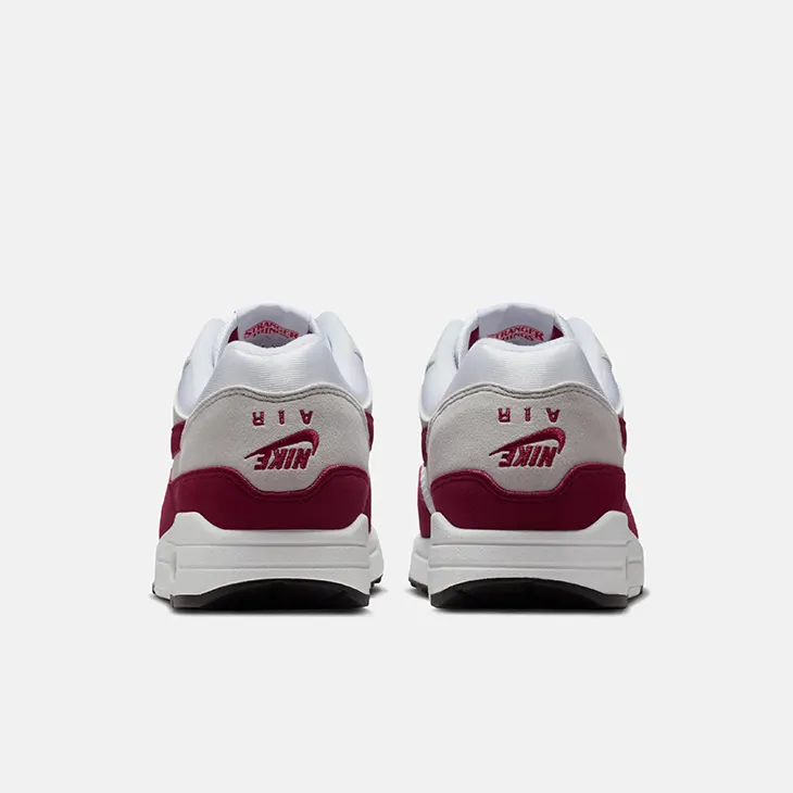 Nike e Converse revelam coleção Stranger Things inspirada na última temporada da série