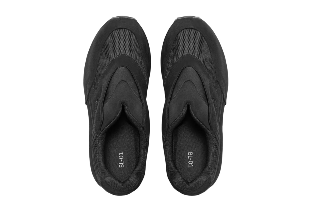 YEEZY BL-01 Bully chega com design brutalista, sola agressiva e visual monocromático, marcando uma nova era do footwear YEEZY por 80 dólares