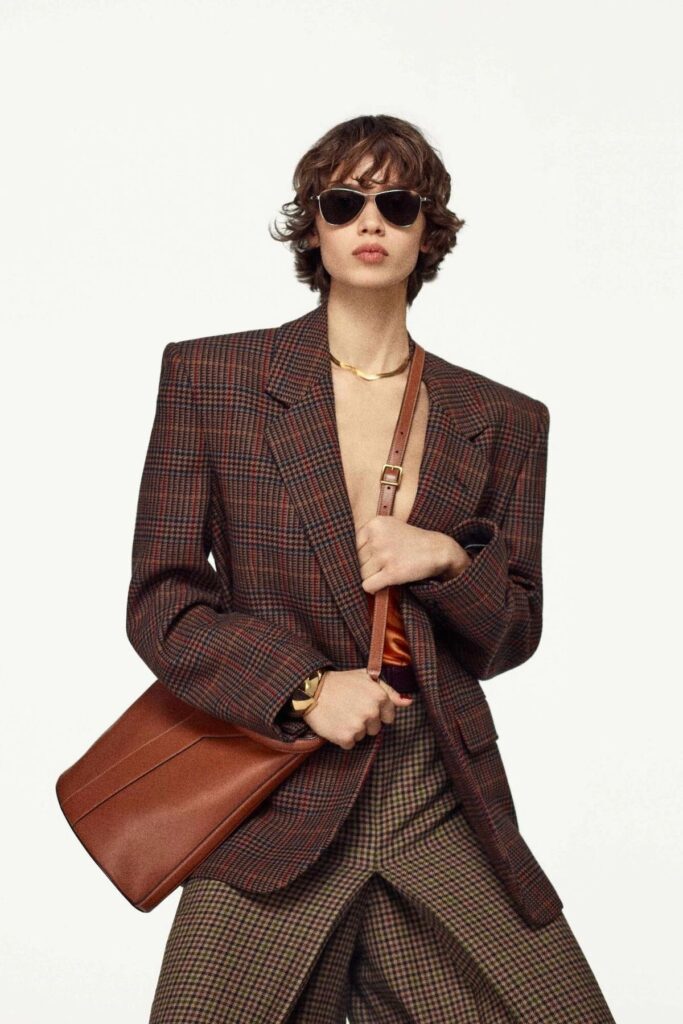 Office look: inspirações atuais para voltar ao trabalho com estilo