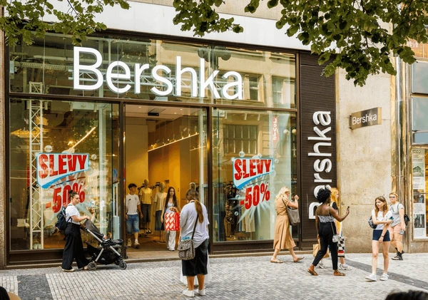 Bershka no Brasil: irmã mais nova da Zara estreia no Shopping Morumbi