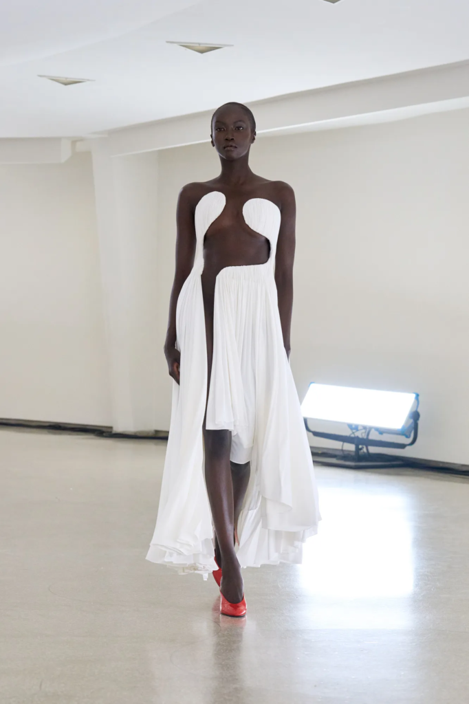 Alaïa confirma saída de Pieter Mulier após cinco anos
