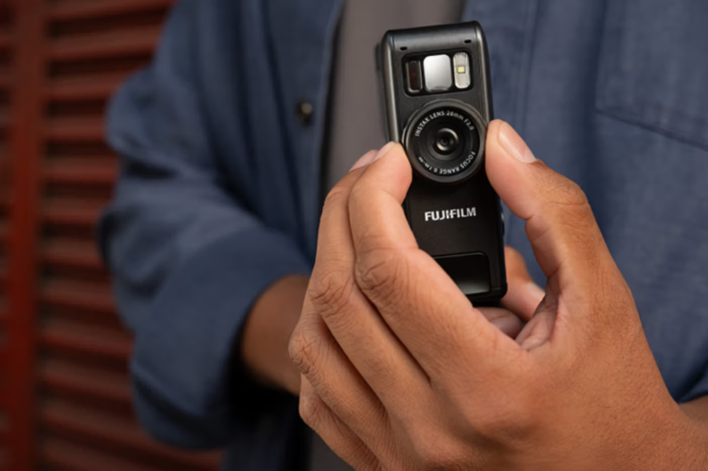 Instax mini Evo Cinema: a nova câmera híbrida da Fujifilm