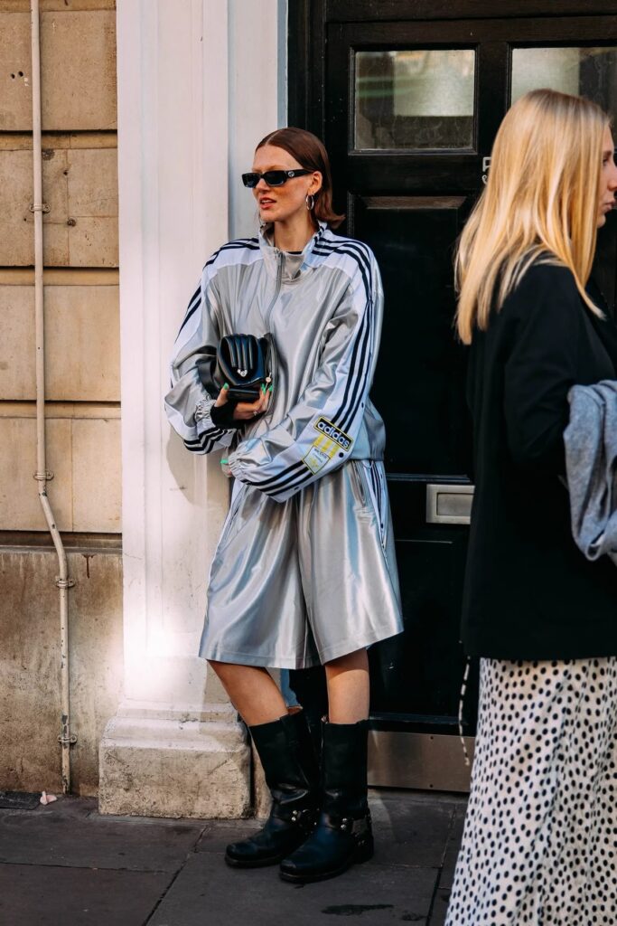 Bermuda esportiva é tendência e redefine o street style atual