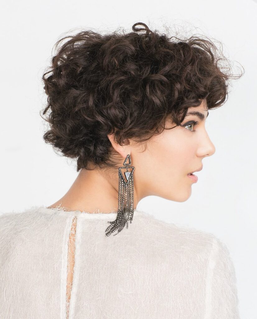 Bixie haircut: o corte curto que equilibra bob e pixie