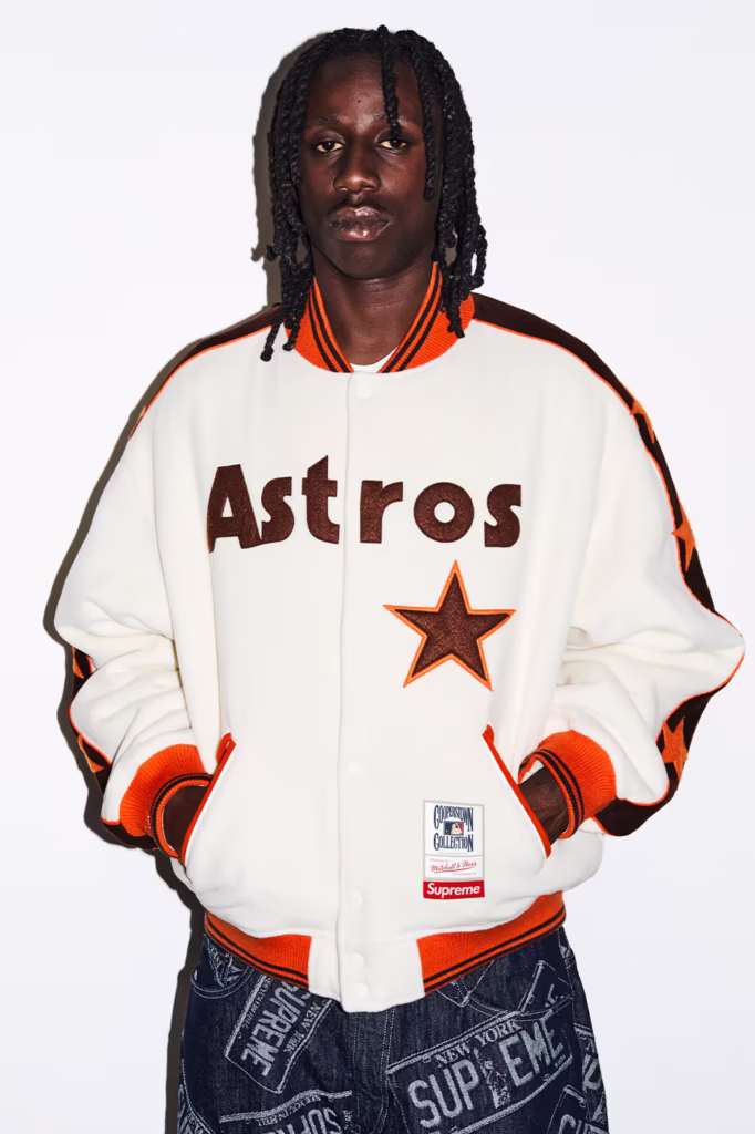 Supreme lança coleção SS26 com takeover na Las Vegas Sphere