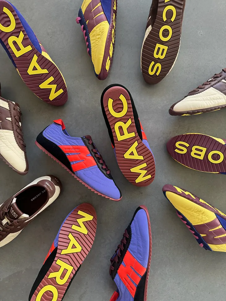 Marc Jacobs lança sneaker com estética retrô, 400 Bleecker Runner