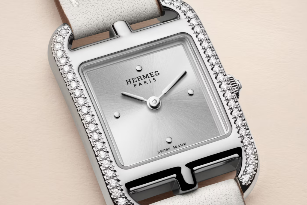 Hermès Cape Cod Mini é lançado em uma nova versão bem delicada