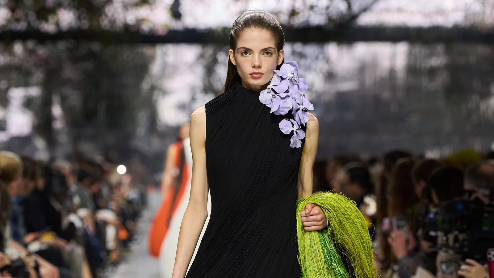 Jonathan Anderson estreia na alta-costura da Dior em 2026