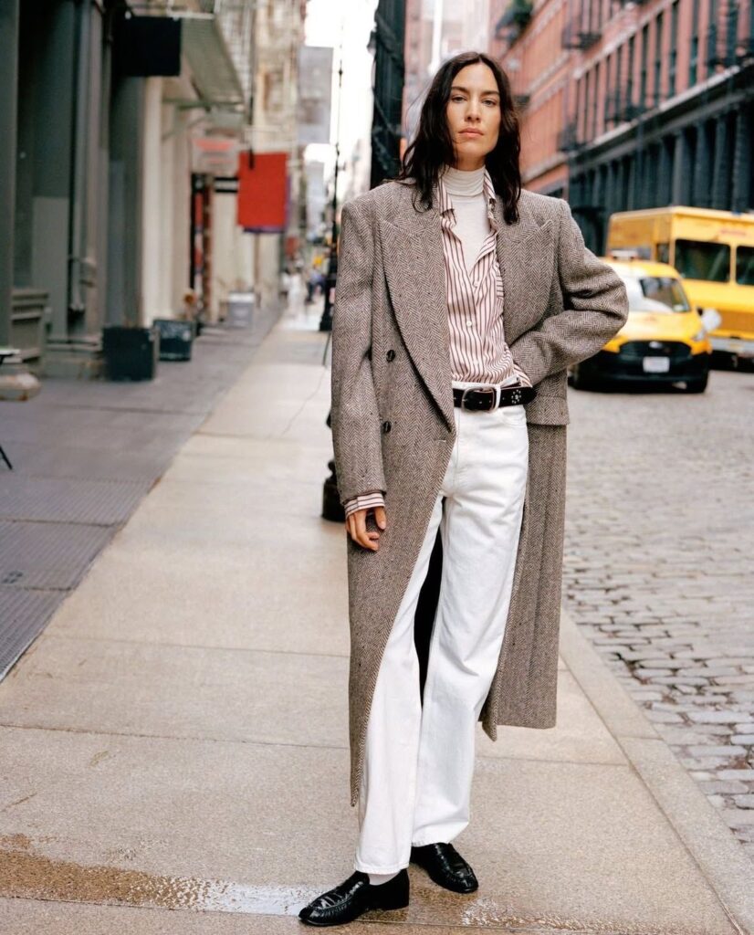Look minimal chic anos 90 volta como super tendência na moda