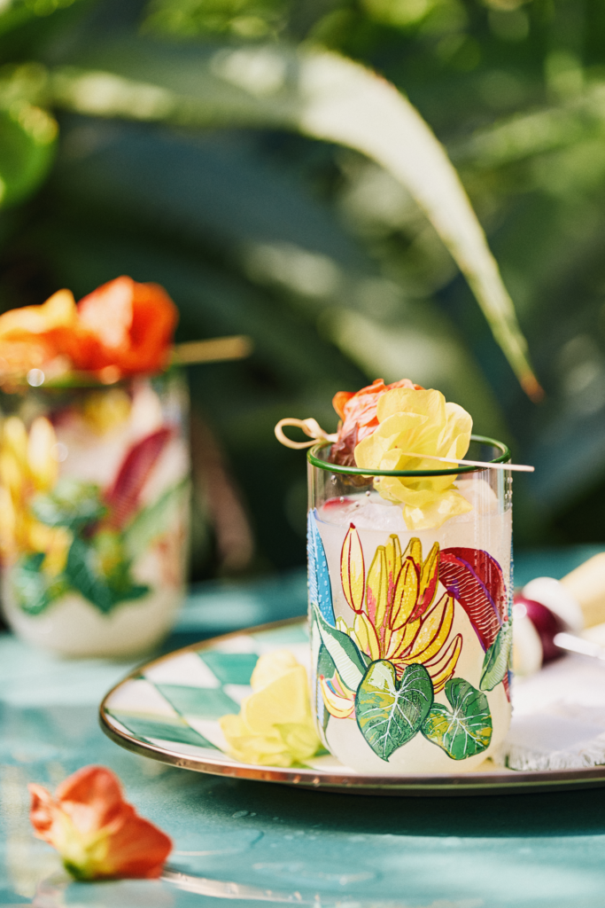 Farm Rio e Anthropologie lançam coleção de decoração
