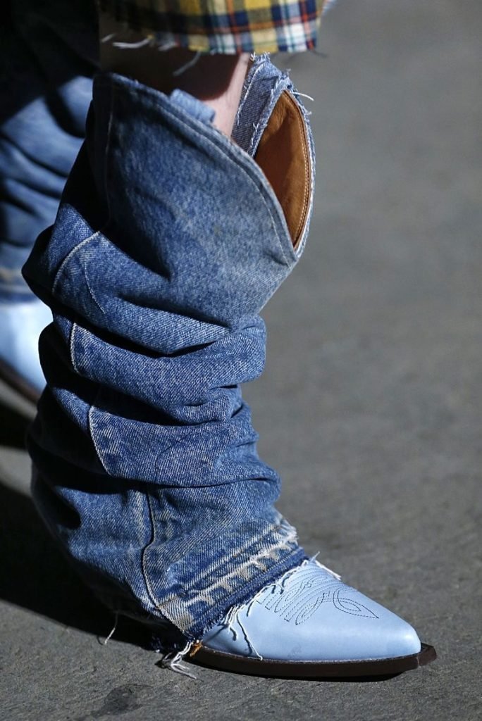 Bota Yeti Jeans: das redes sociais para as ruas