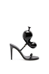 Loewe e seus sapatos surrealistas