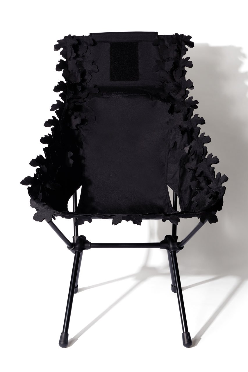 Helinox e Off-white lançam coleção conceitual de mobília dobrável