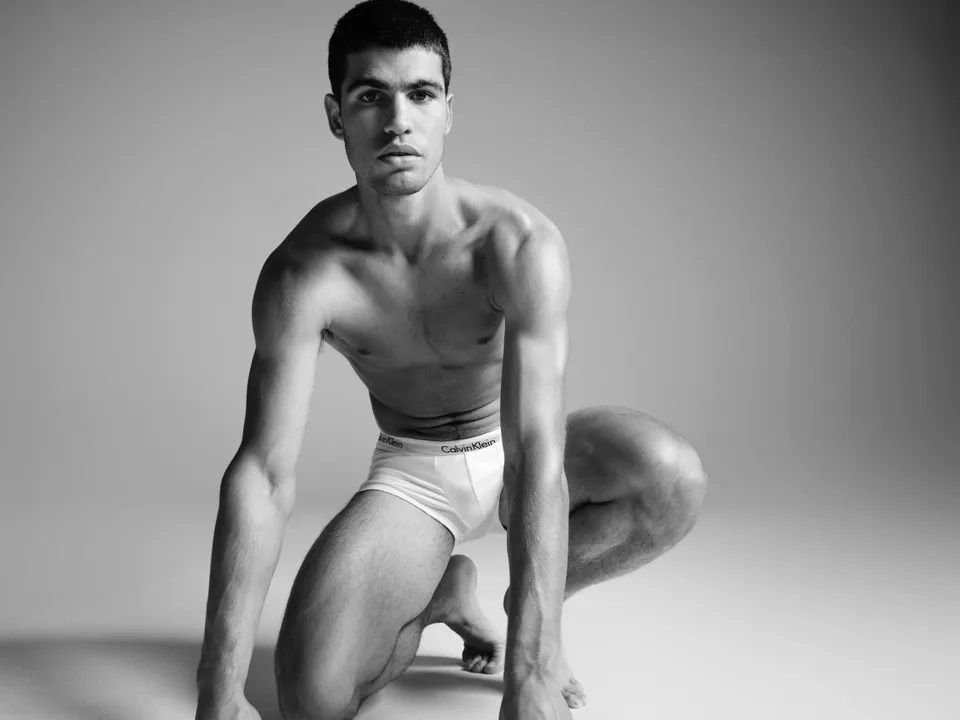 Tenista Carlos Alcaraz é a nova estrela da Calvin Klein