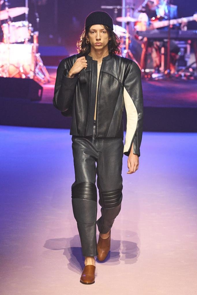 Gucci abre a Semana de Moda de Milão com coleção "rocker"