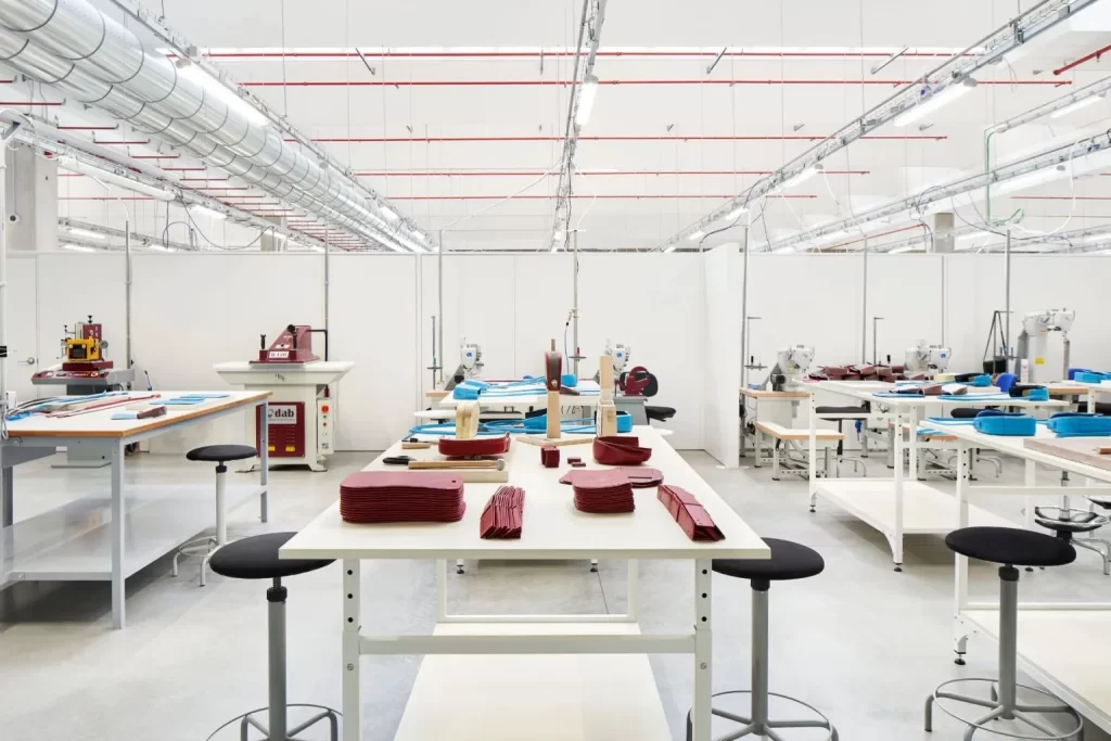 Bottega Veneta Lança Sua Própria Escola de Artesanato de Luxo