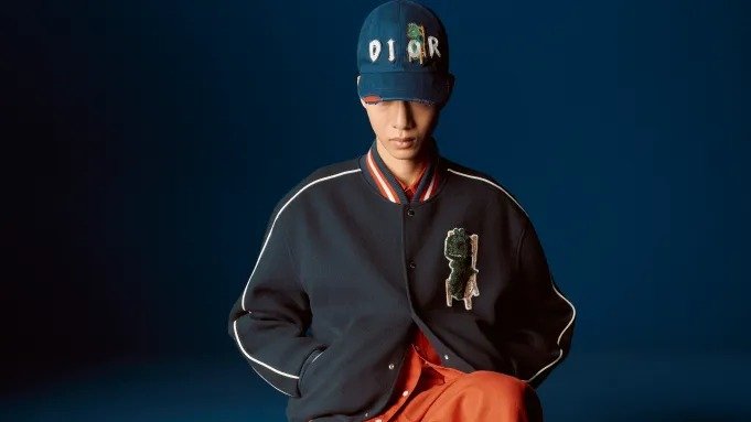 A Mais Nova Aposta da Dior: Colaboração com o Artista Japonês Otani para uma Linha Masculina