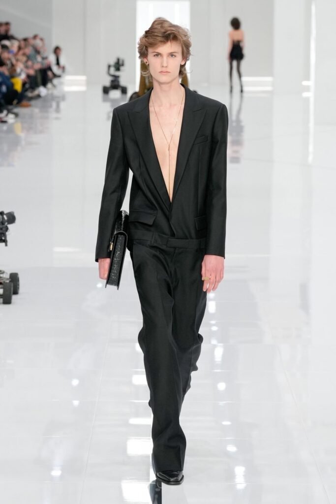 Destaques da Milão Fashion Week Fall 2024 Menswear: Entre Estilos e Tendências