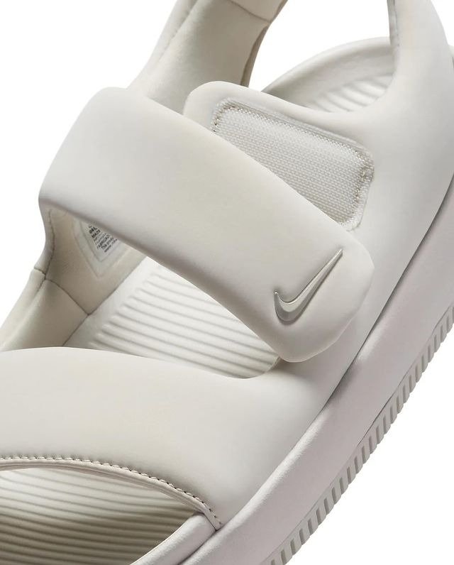 A Nike lança sandálias "grandpacore" na coleção Calm