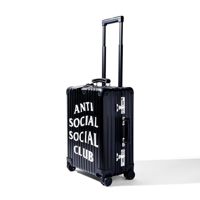 Anti Social Social Clube lança nova coleção com itens de luxo personalizados