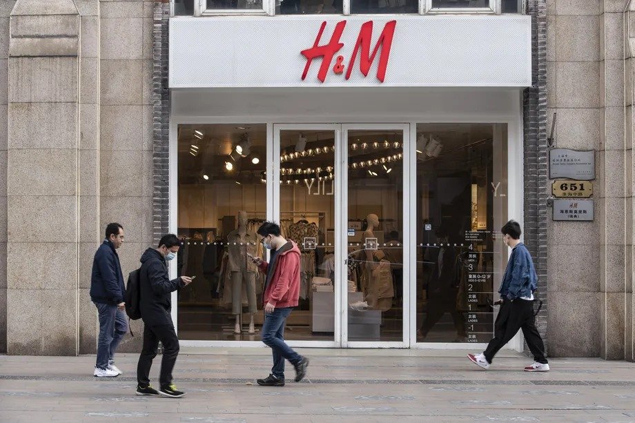 H&M volta com tudo para a Semana de Moda de Xangai e anuncia collab com designer chinês