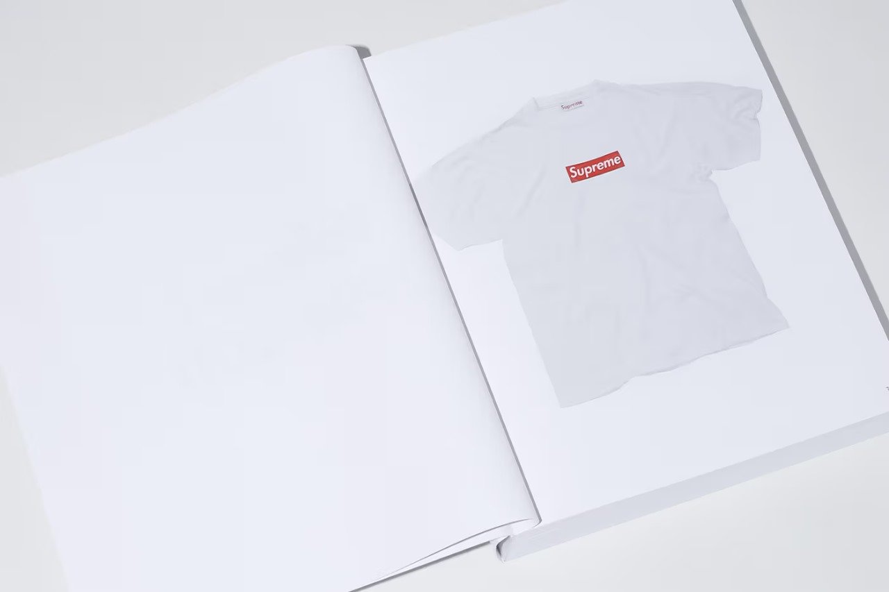 Supreme mergulha na história com o livro "30 Anos: Camisetas 1994-2024"