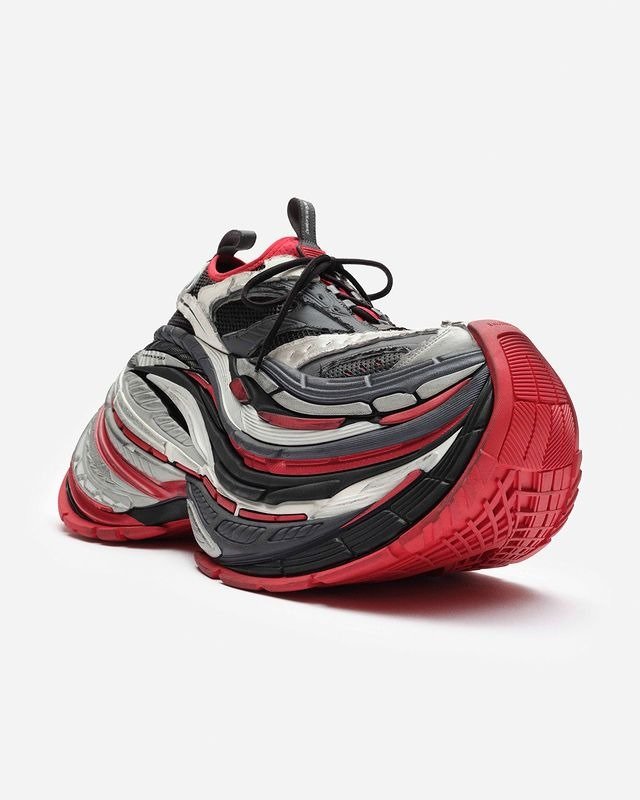 Balenciaga lança o Platform Sneaker para coleção Primavera 2025