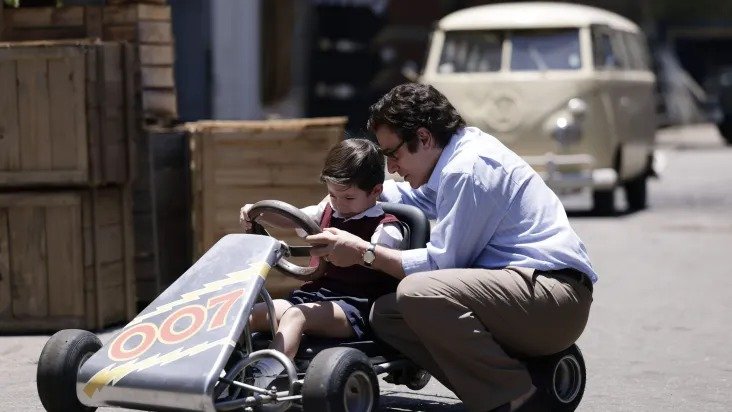 Gabriel Leone interpreta Ayrton Senna em nova minissérie da Netflix; assista ao teaser