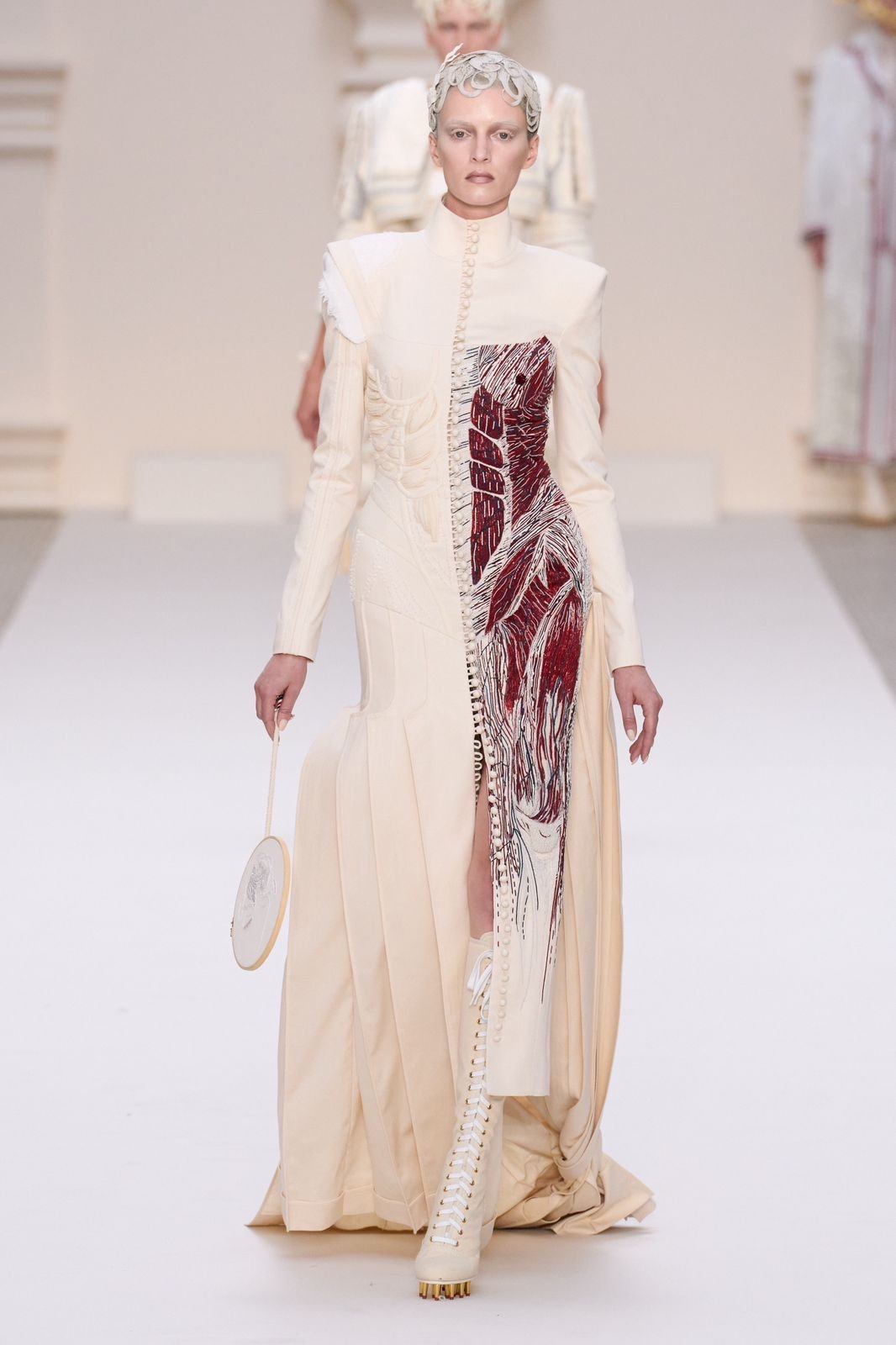 Paris Haute Couture: Thom Browne explora o lúdico e futurista em sua coleção