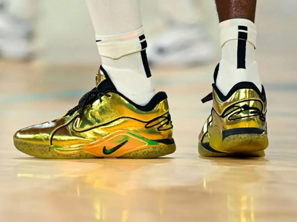 Nike LeBron 22: O Tênis Dourado que Brilhou na Final Olímpica de Basquete