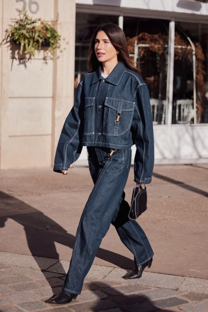 Conjunto All Jeans: Como Usar a Tendência Que Nunca Sai de Moda