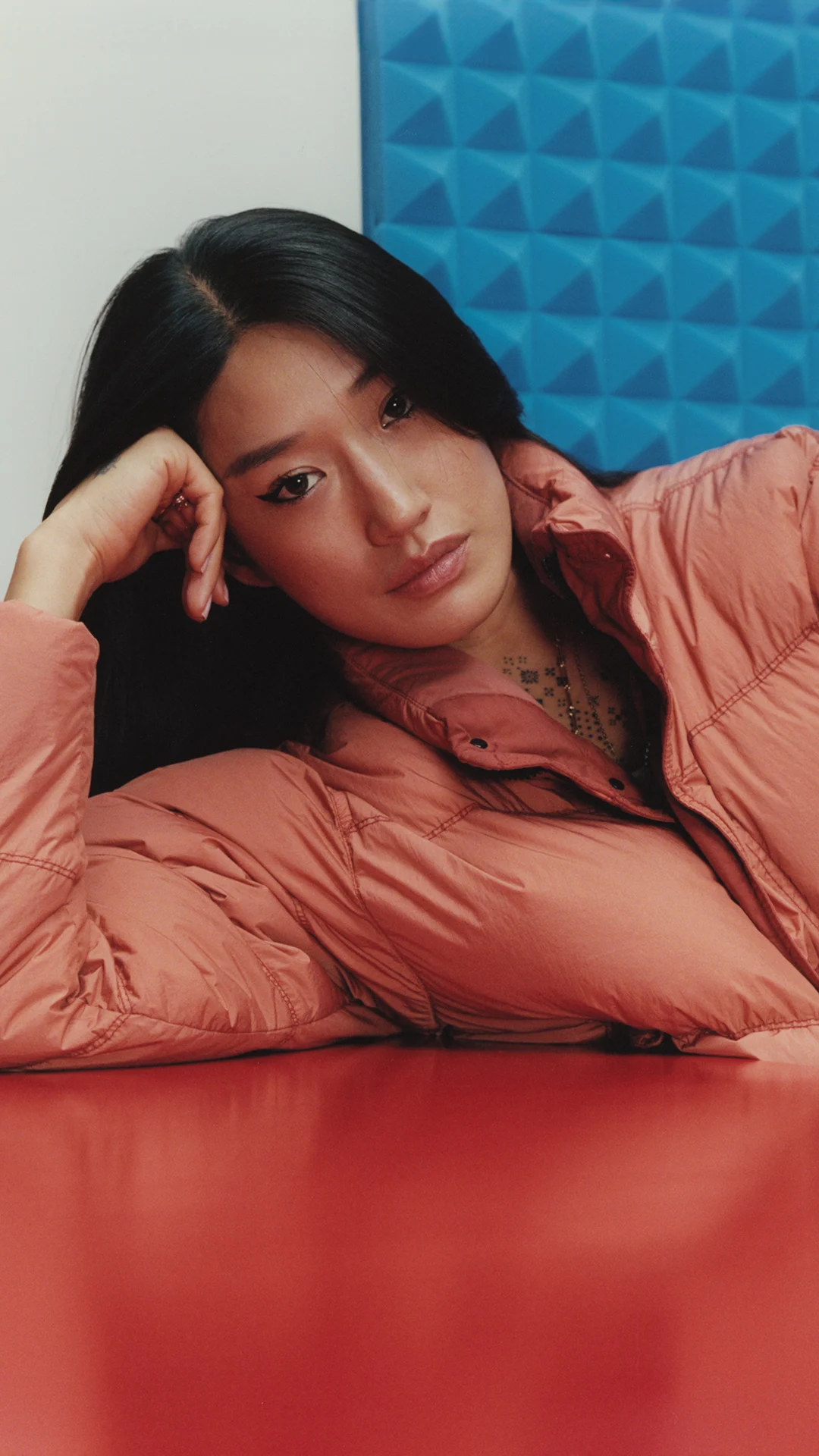 Peggy Gou Faz História na Stone Island como a Primeira Mulher em Campanha da Comunidade