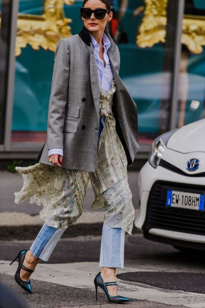 Vestido sobre calça