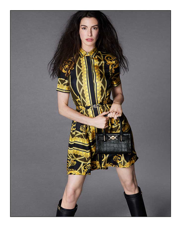 Versace Icons Collection: Anne Hathaway | Fonte: Versace