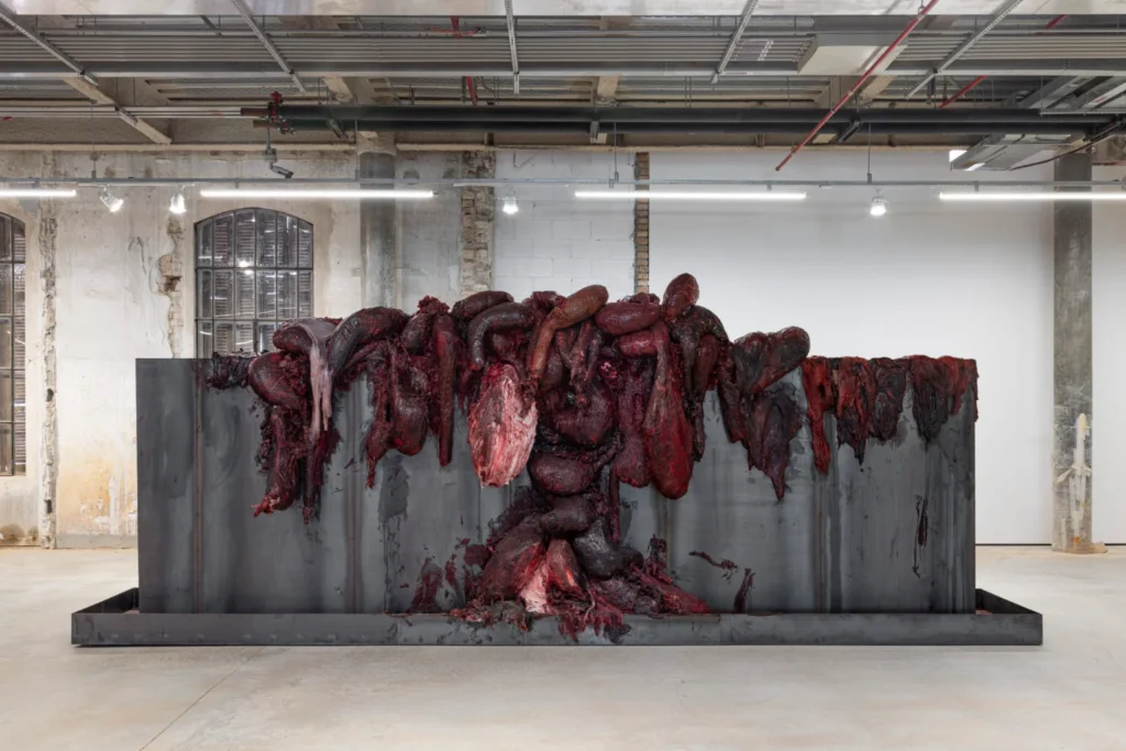 Imagem da Exposição de Anish Kapoor no Rosewood São Paulo: Inflamável