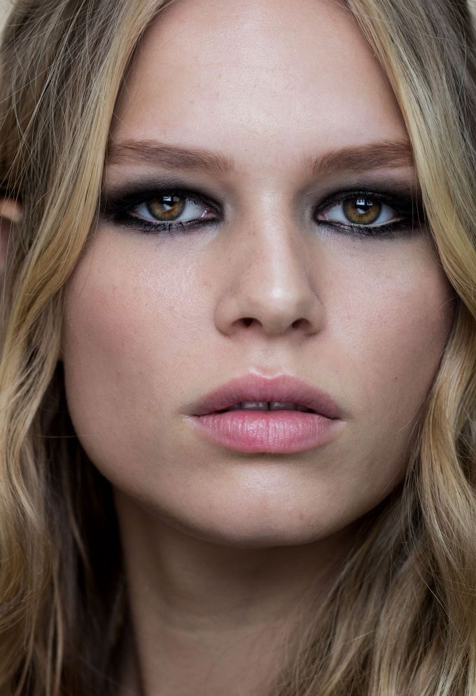 Messy Grunge Makeup ou maquiagem grunge: inspiração para grunge makeup looks. 