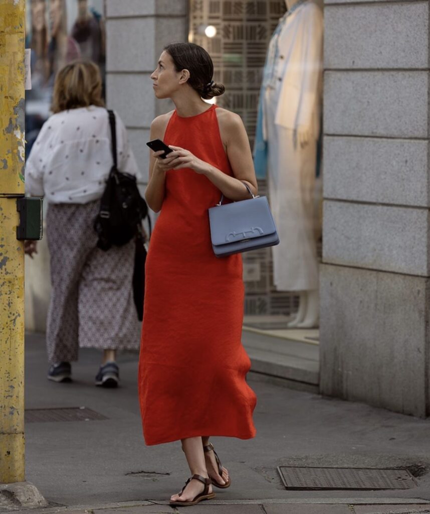 looks e inspiração de Vestido reto minimalista.