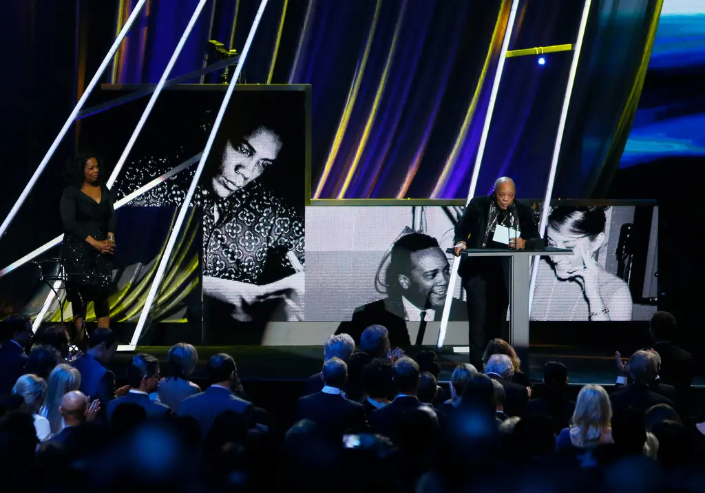 Quincy Jones no Rock and Roll Hall of Fame em 2023.