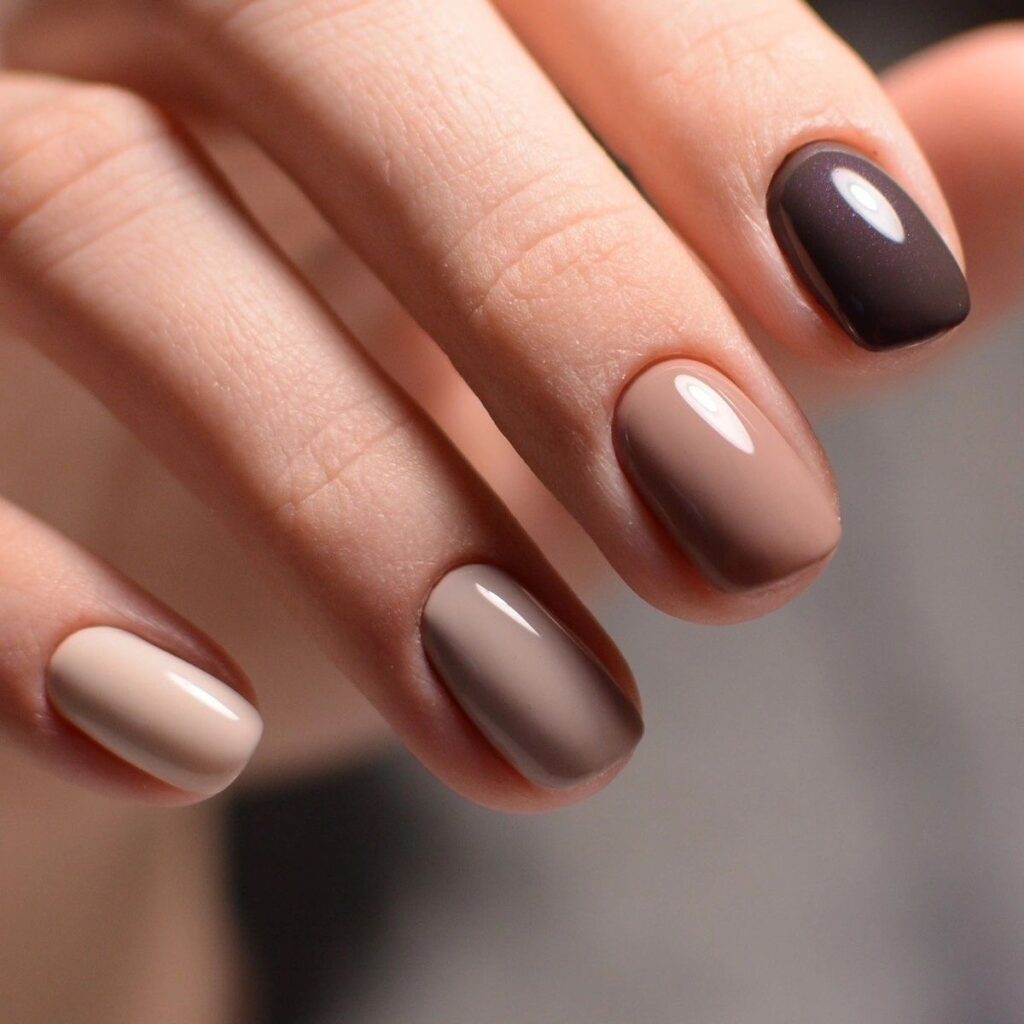 inspiração de unhas mocha mousse, a cor pantone 2025.