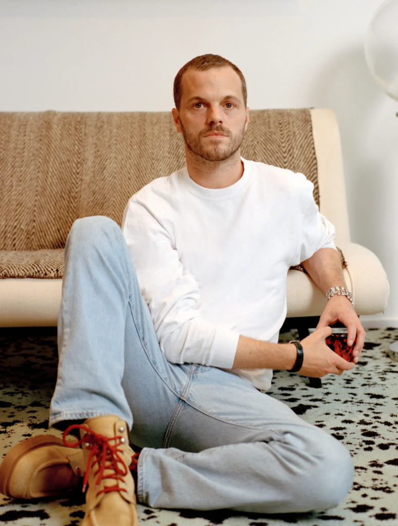 Matthieu Blazy, ex-diretor criativo da Bottega Veneta, assume Chanel