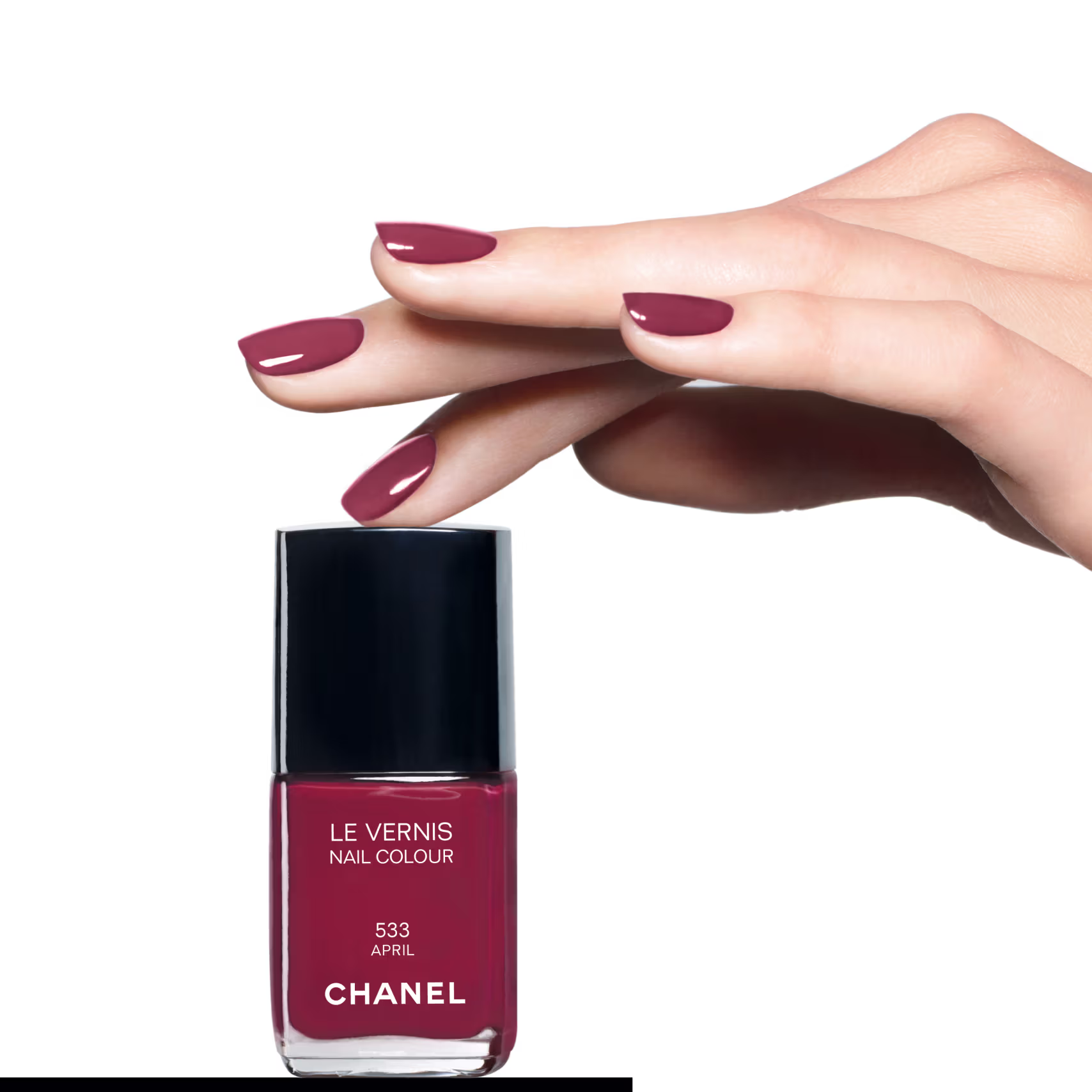 Chanel lança livrodedicado à beleza: 'Chanel: The Allure of Makeup'