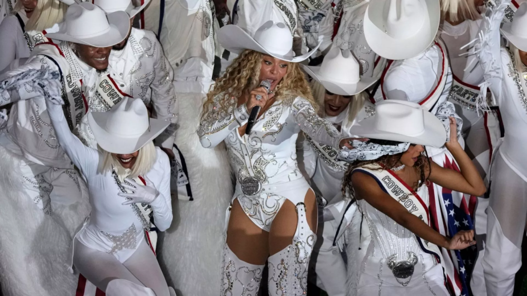 Beyoncé e Blue Ivy no Show de Intervalo de Natal da NFL.