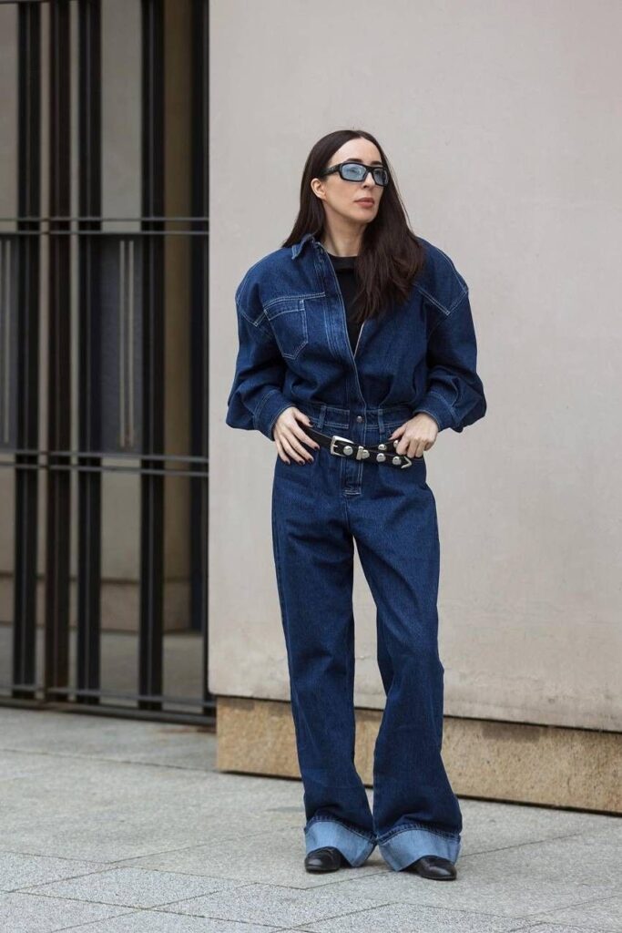 Inspiração para looks de cuffed jeans.