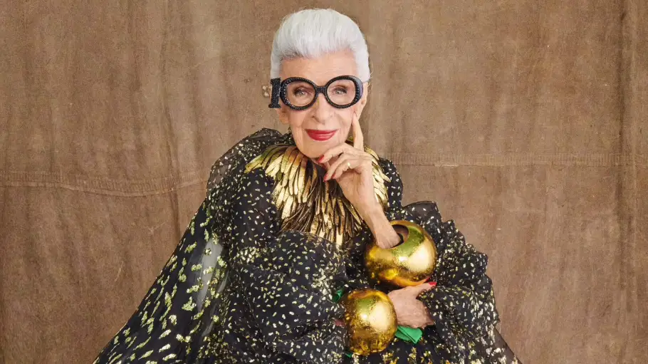 Coleção de Iris Apfel vai a leilão.